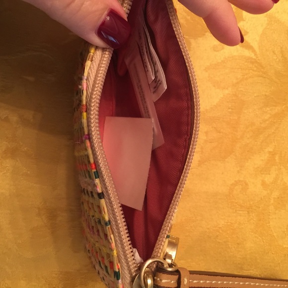 Ann Taylor The Loft wristlet 6 1/4”x 3 3/4” NWOT - Picture 2 of 3